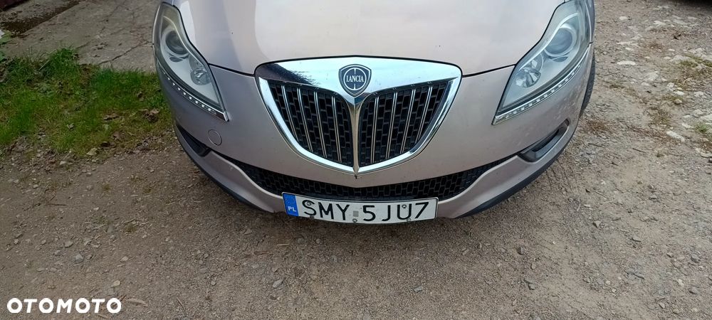 Lancia Delta 1.6 MJ Platino - 8
