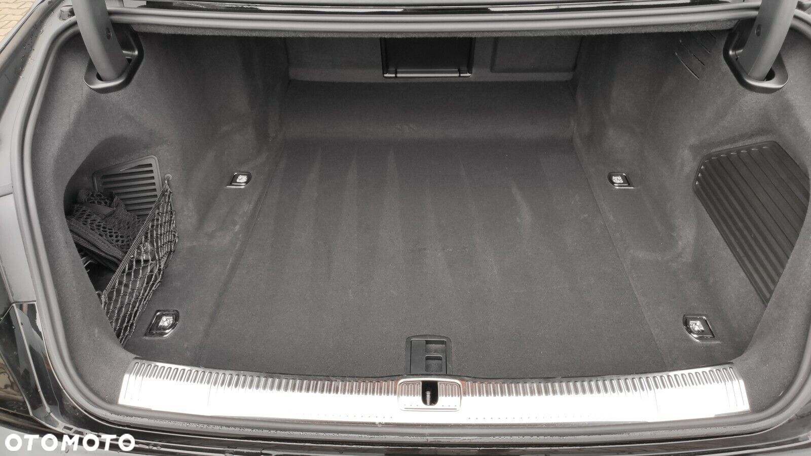 Audi A8 - 12