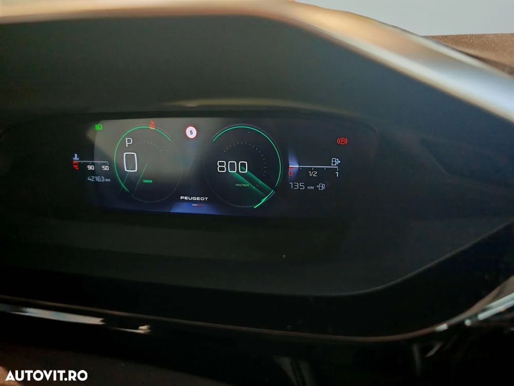 Peugeot 308 1.2L PureTech 130 S&S EAT8 GT - 31