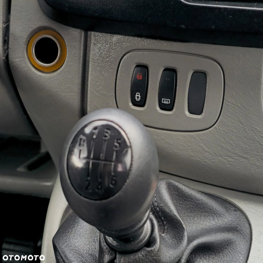 Opel Vivaro - 29