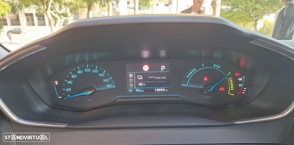 Peugeot e-208 50 kWh Active - 37