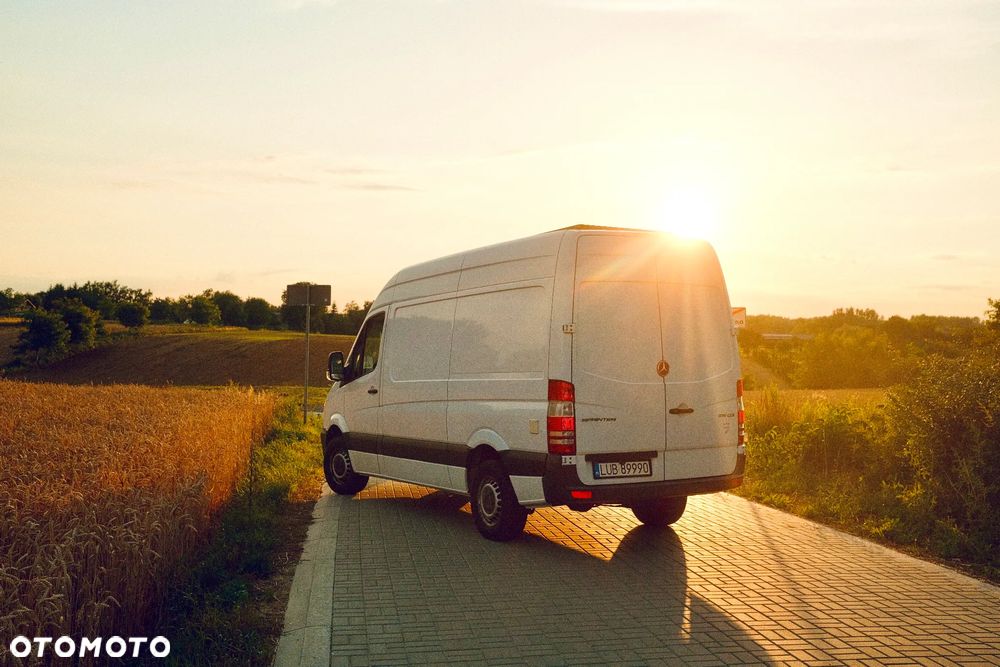 Mercedes-Benz Sprinter - 9