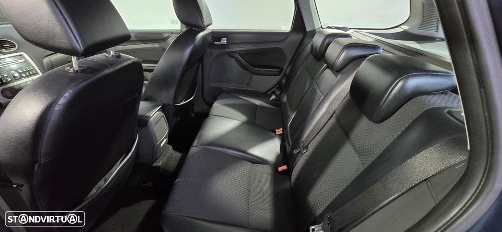 Ford Focus SW 1.6 TDCi Titanium - 9