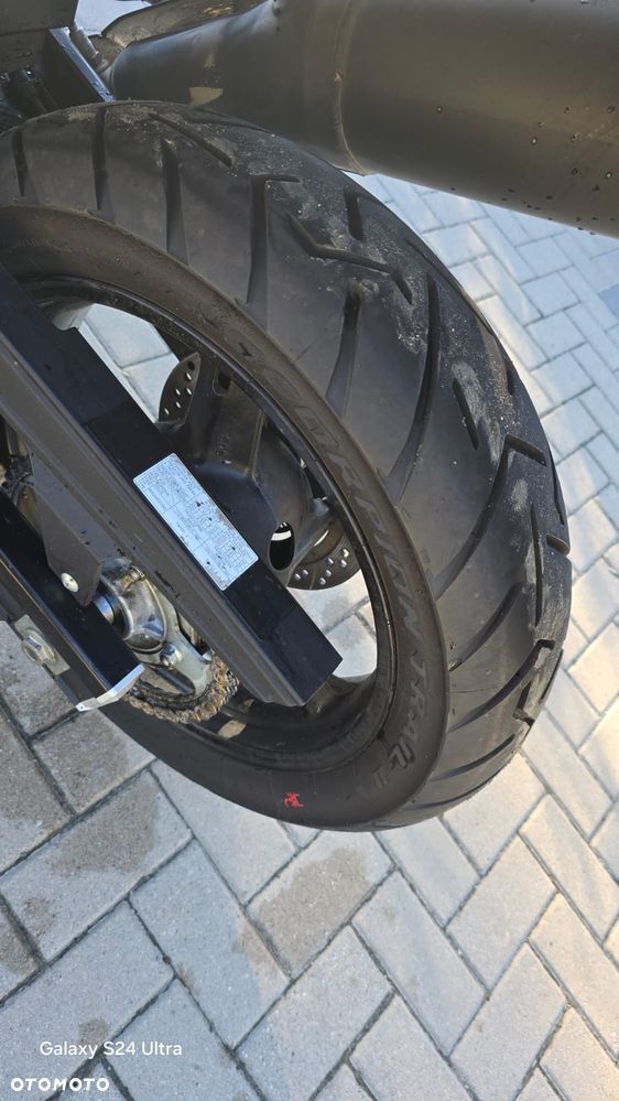 Suzuki V-STROM - 2