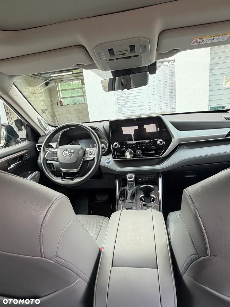 Toyota Highlander 2.5 Hybrid Executive - 10