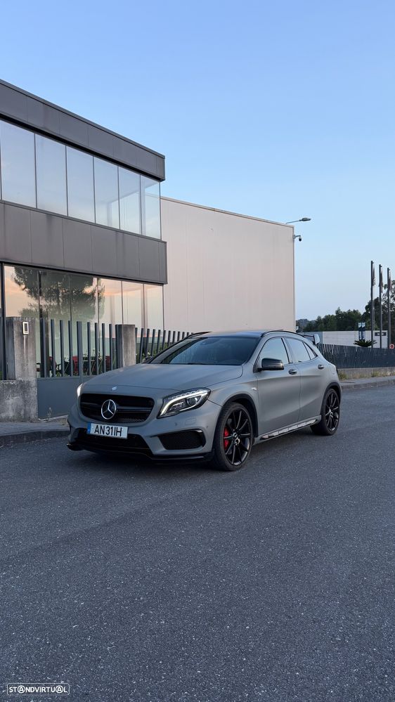 Mercedes-Benz GLA 45 AMG 4Matic 7G-DCT - 5