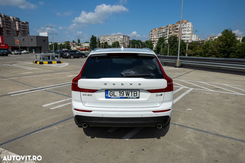 Volvo XC 60 D4 AWD Momentum - 2