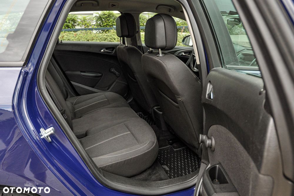 Opel Astra - 11