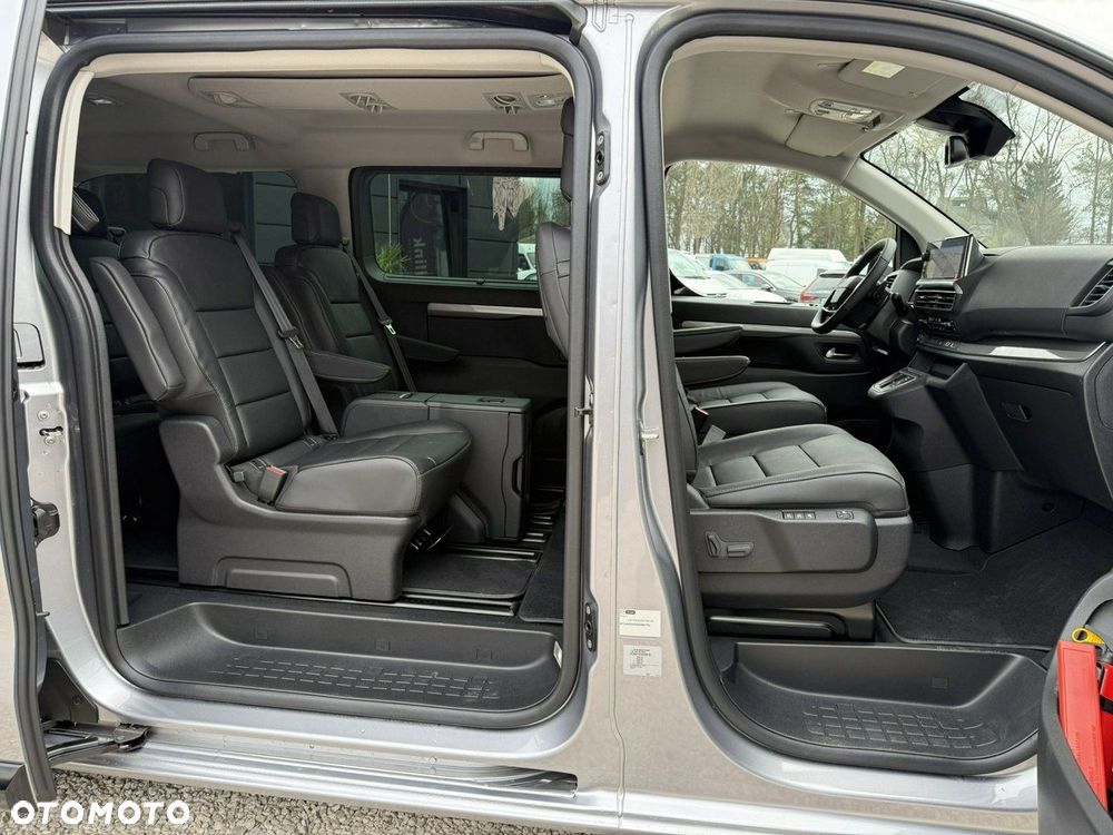 Peugeot Traveller - 35