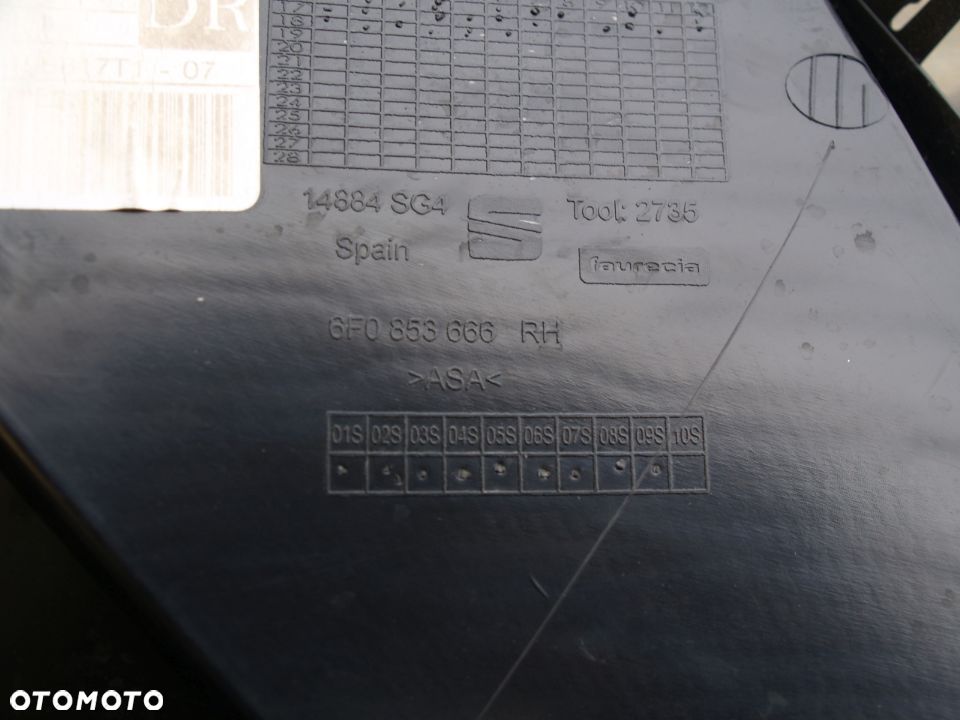 Seat Ibiza Atrapa kratka prawa 17r 6F0 - 3