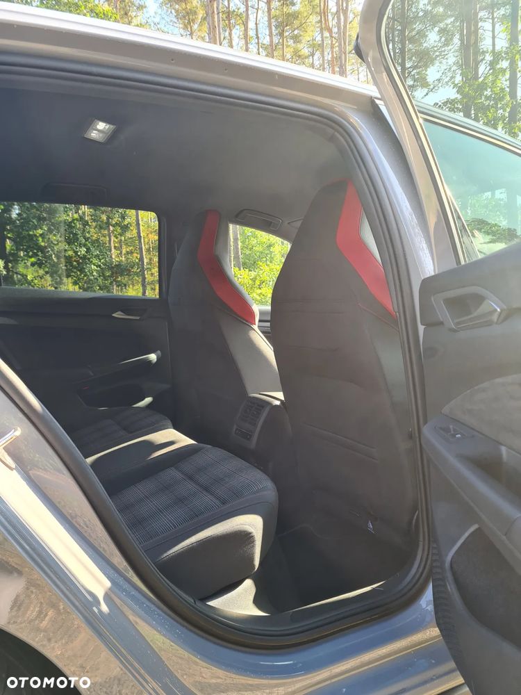 Volkswagen Golf - 13