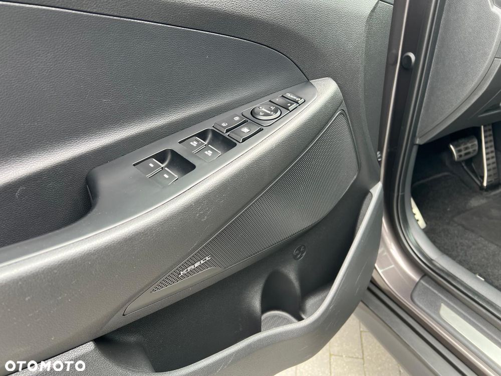 Hyundai Tucson 1.6 CRDi 48V-Hybrid 4WD DCT N Line - 20