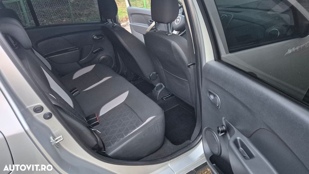 Dacia Sandero Stepway TCe 90 Prestige - 9
