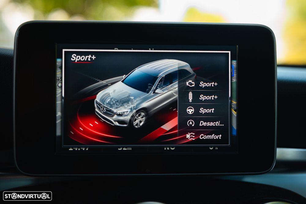 Mercedes-Benz GLC 250 d 4Matic 9G-TRONIC AMG Line - 22