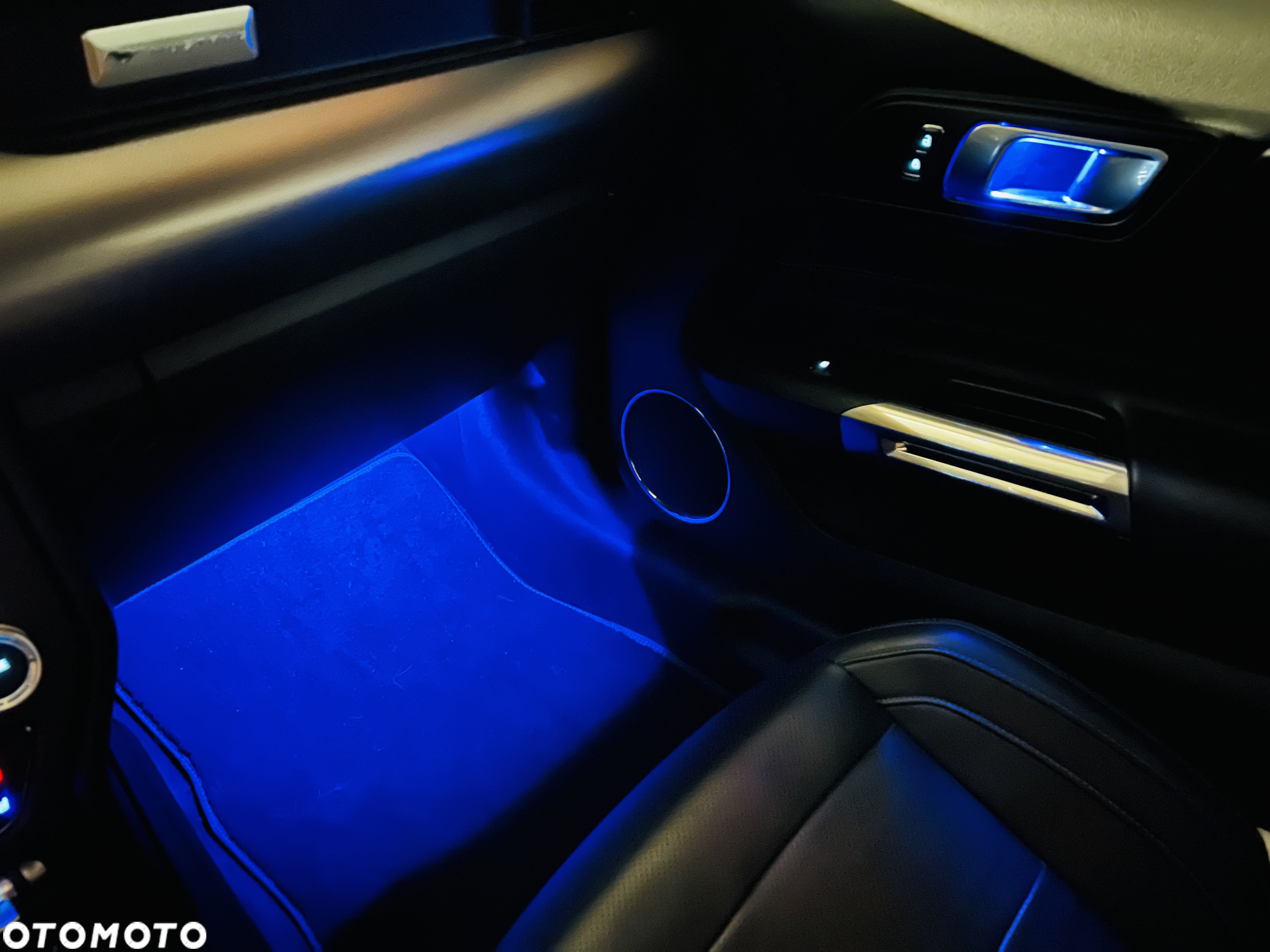 Ford Mustang 5.0 V8 GT - 26