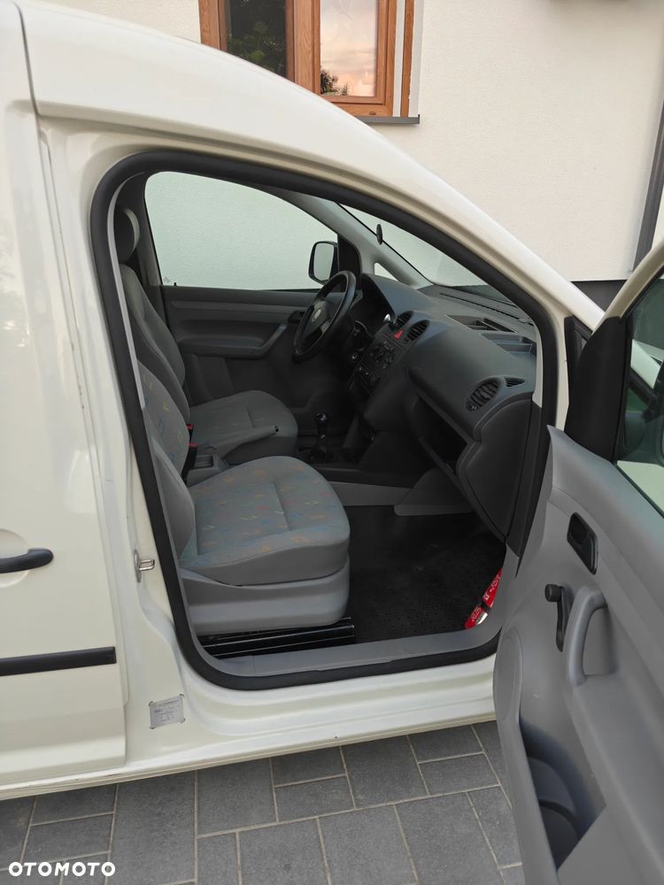 Volkswagen Caddy - 9