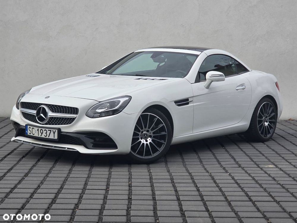 Mercedes-Benz SLC 300 9G-TRONIC Final Edition - 1