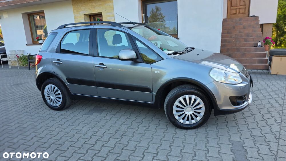 Suzuki SX4 1.6 GS / Premium 4WD - 14