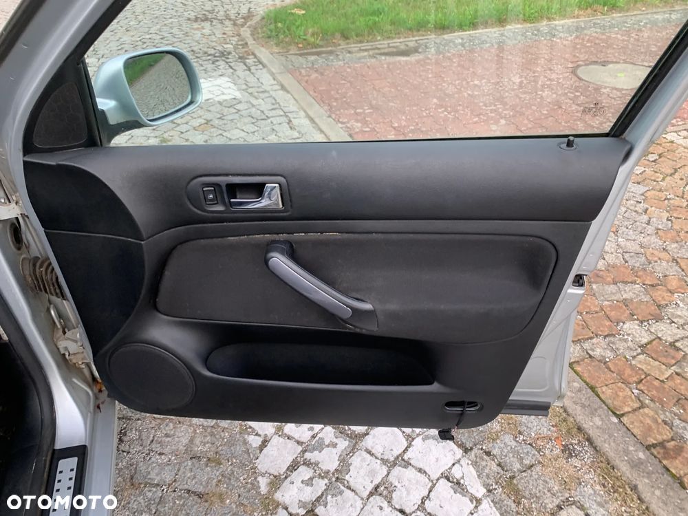 Volkswagen Golf IV 1.9 TDI Comfortline Tiptr - 27