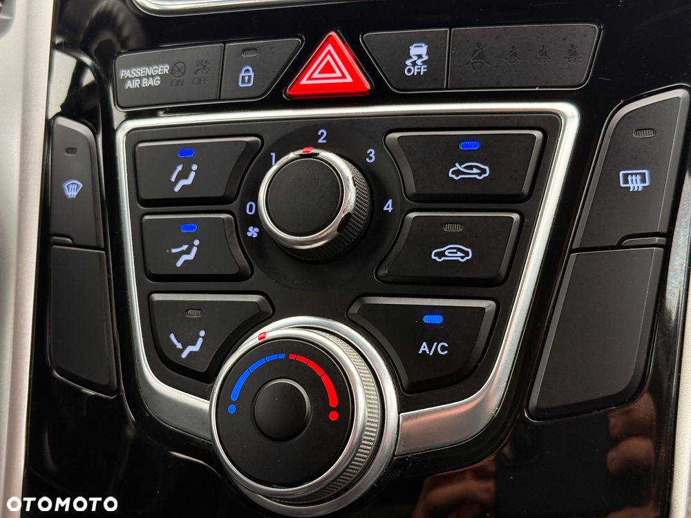 Hyundai i30 1.4 Passion - 29