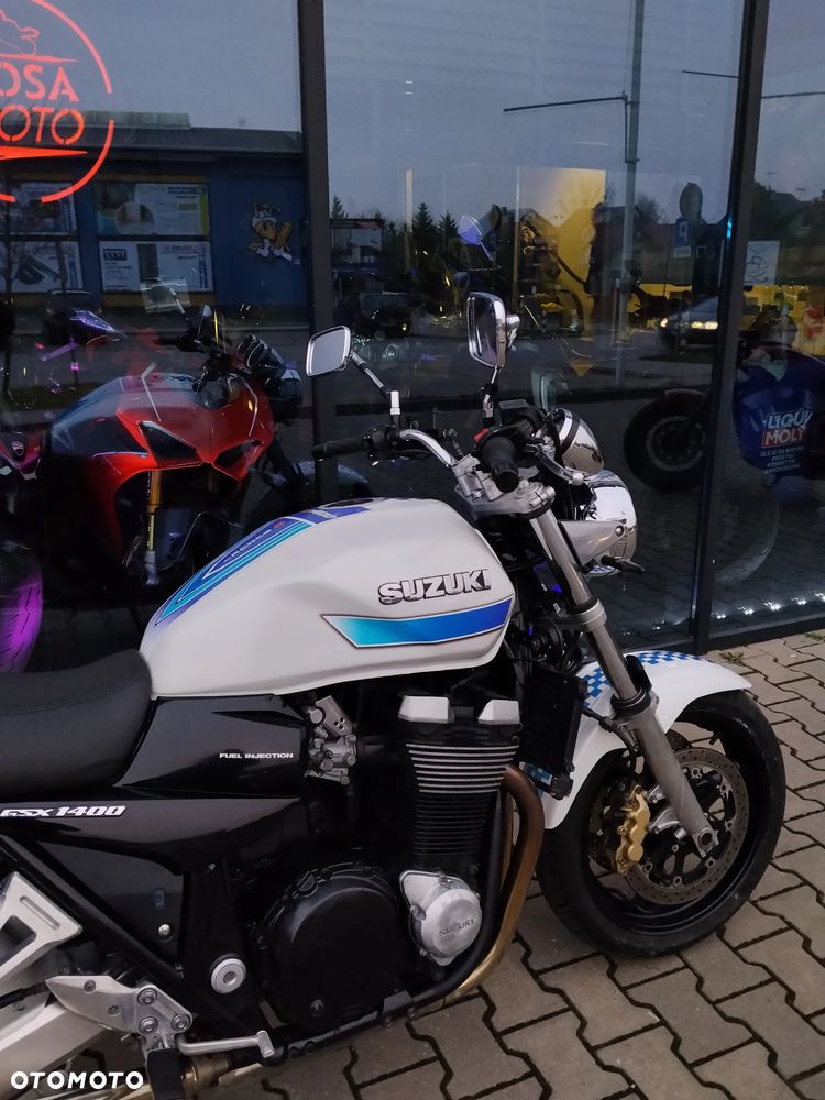 Suzuki GSX - 5