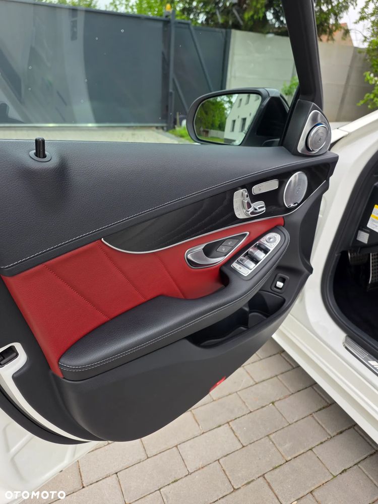 Mercedes-Benz Klasa C AMG 43 4Matic 9G-TRONIC - 24