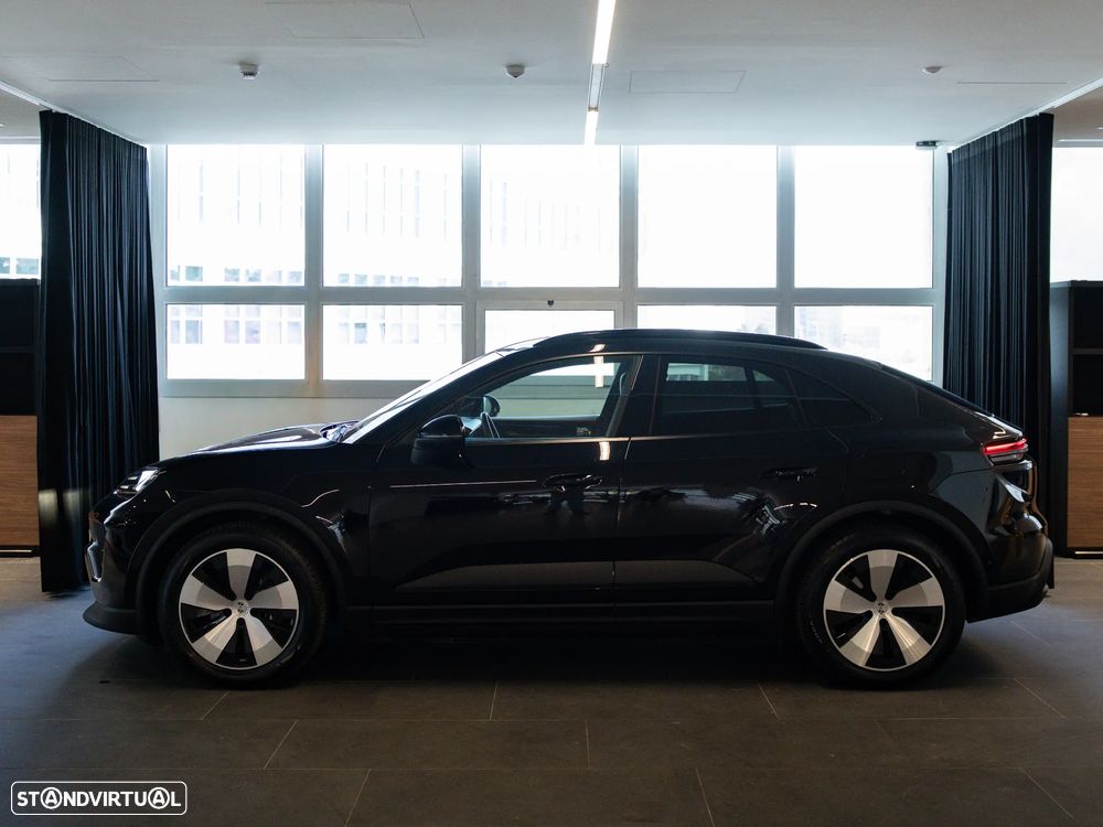 Porsche Macan Electric - 7