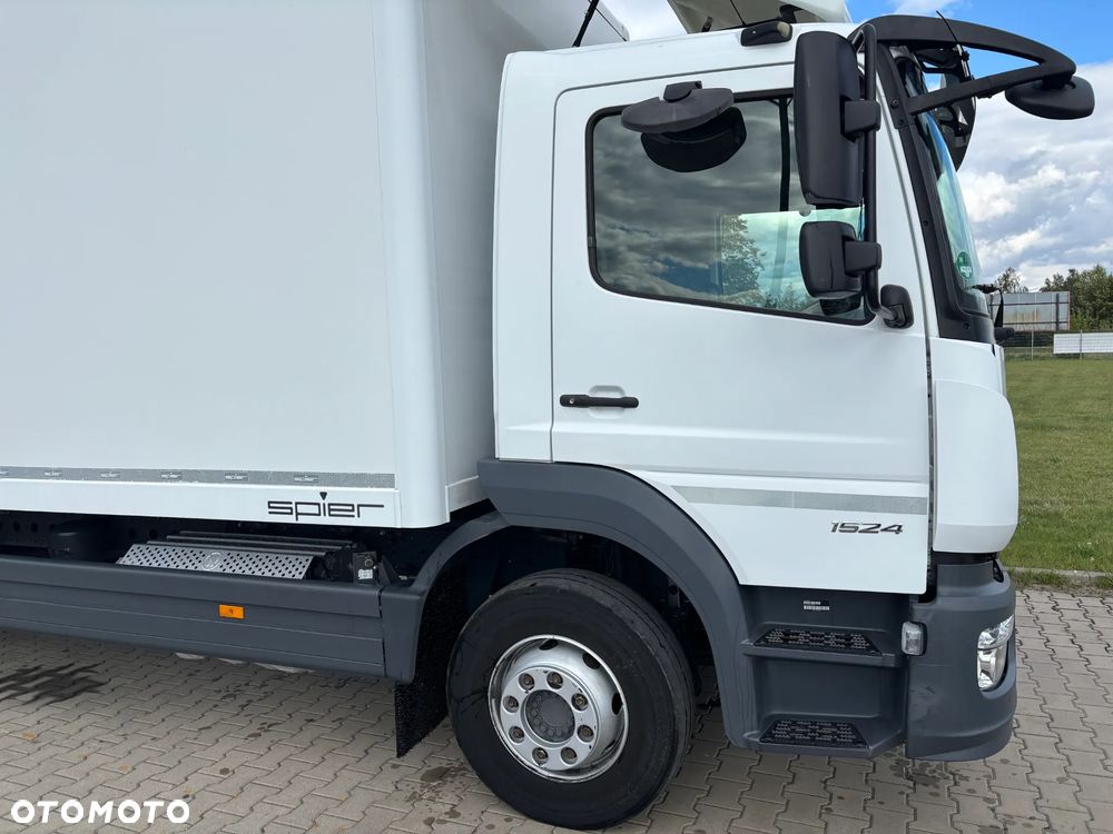 Mercedes-Benz ATEGO 1524  EURO 6 (1527, 1530) kontener z windą , idealny stan , z Niemiec - 7