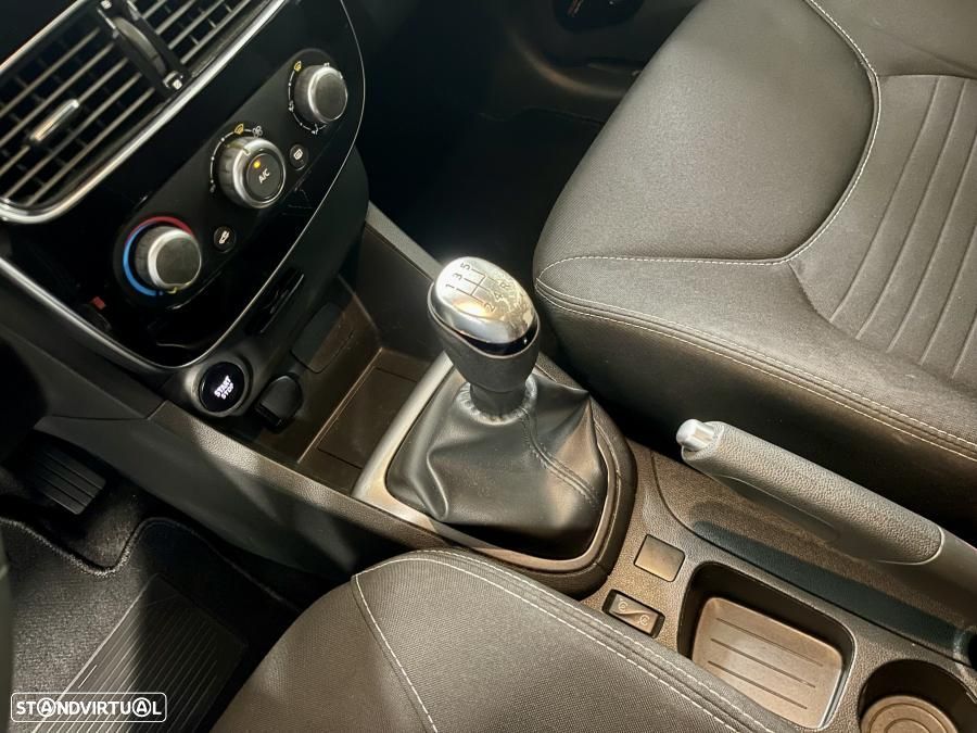 Renault Clio Sport Tourer 1.5 dCi Limited - 11