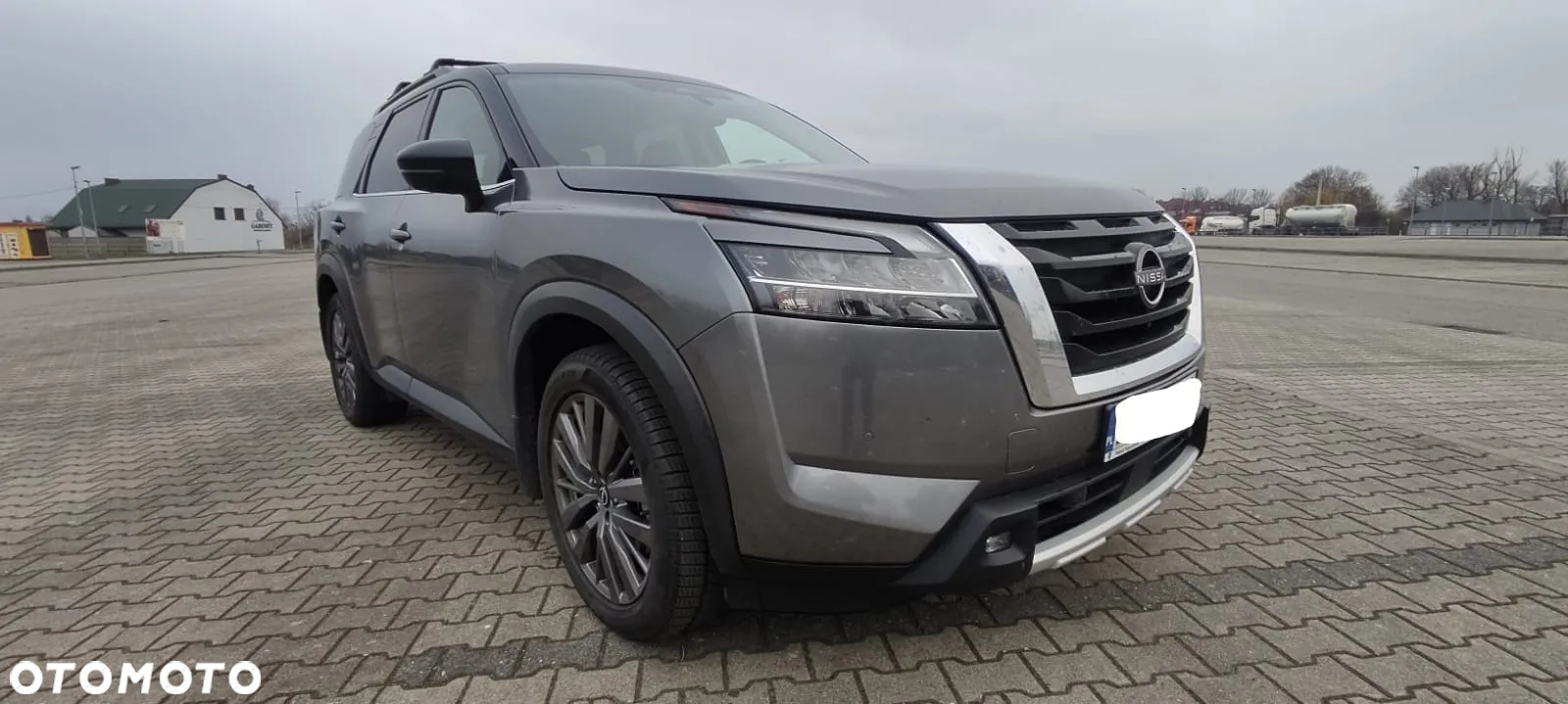 Nissan Pathfinder - 7