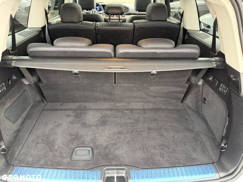 Mercedes-Benz GLS - 22