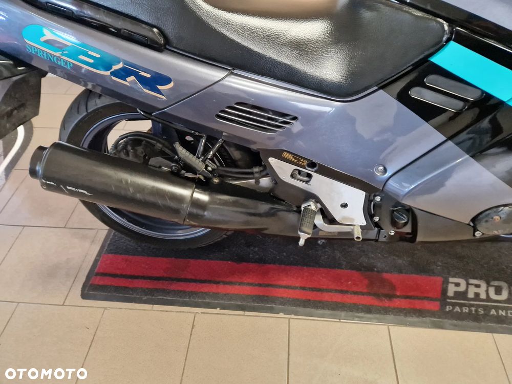 Honda CBR - 29