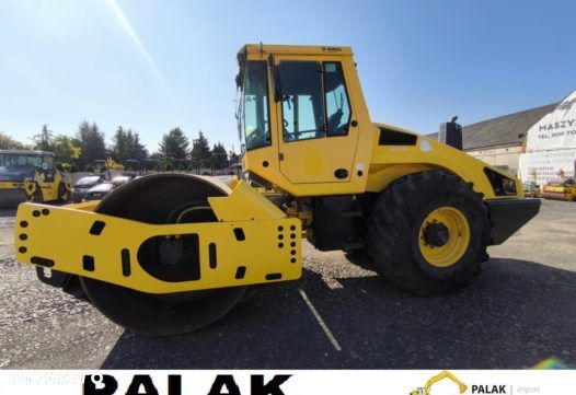 Bomag Walec drogowy  BW 213 DH METAL-GUMA  ,2015 rok - 9