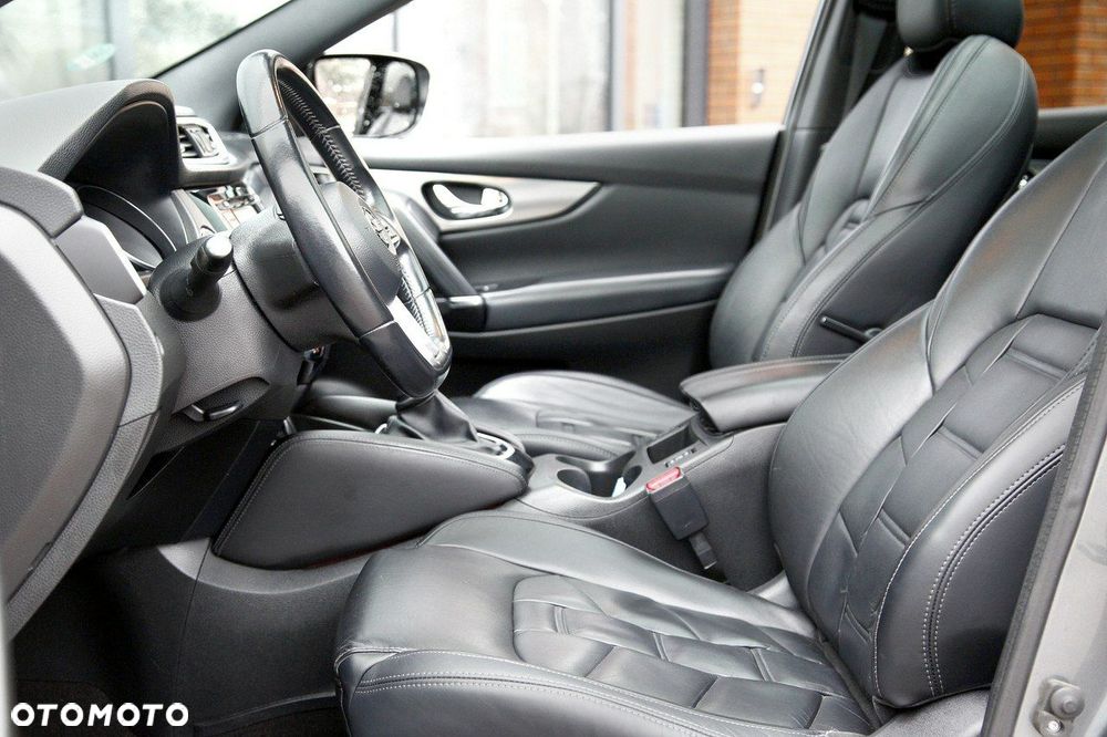 Nissan Qashqai 1.2 DIG-T Xtronic TEKNA+ - 17