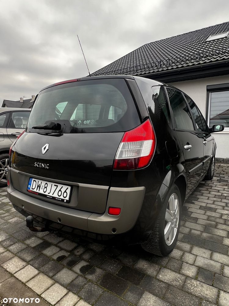Renault Scenic 1.6 16V Confort Privilege - 3