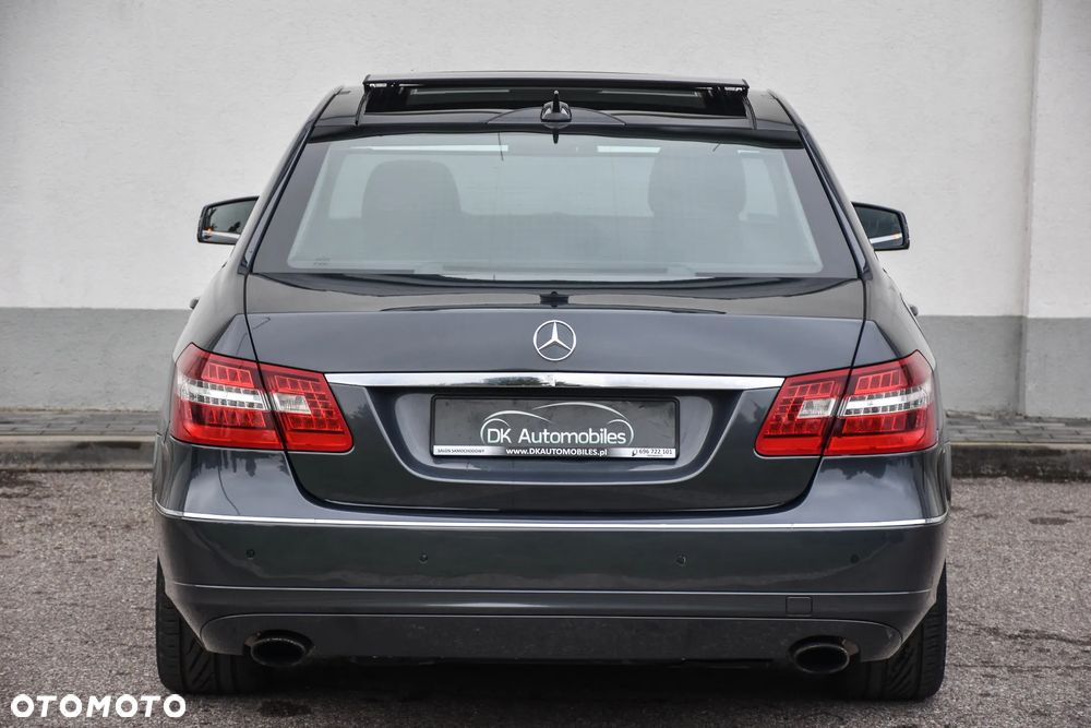 Mercedes-Benz Klasa E 350 CDI DPF 4Matic BlueEFFICIENCY 7G-TRONIC Avantgarde - 7