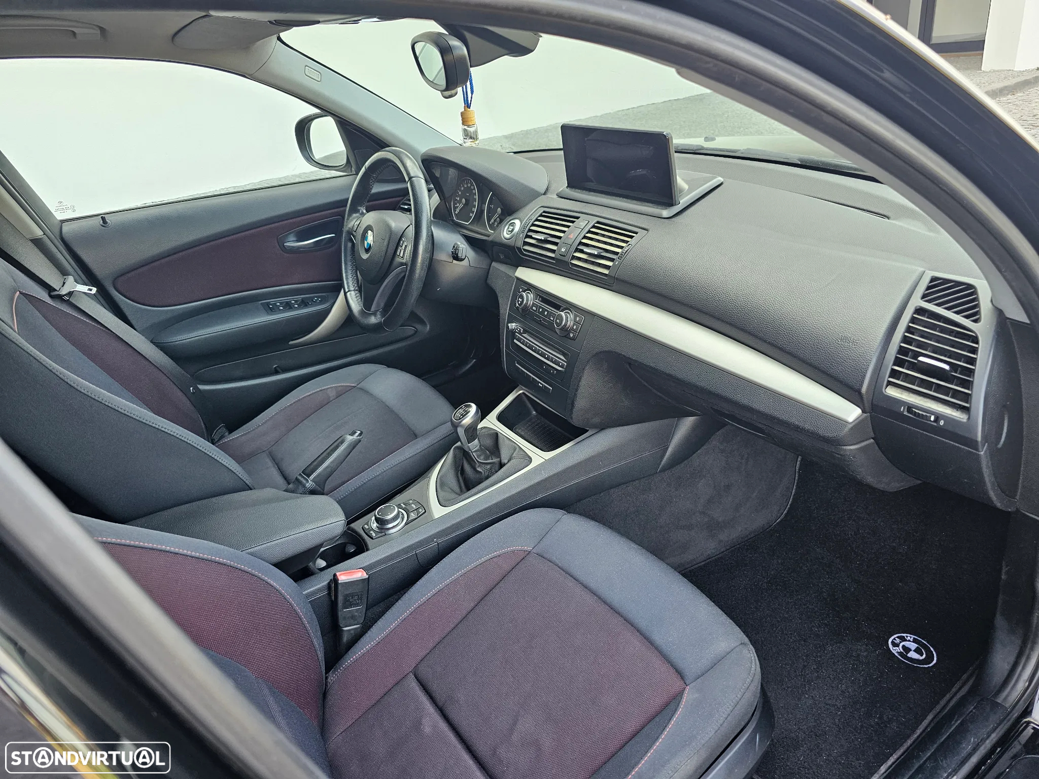 BMW 118 d Line Sport - 25