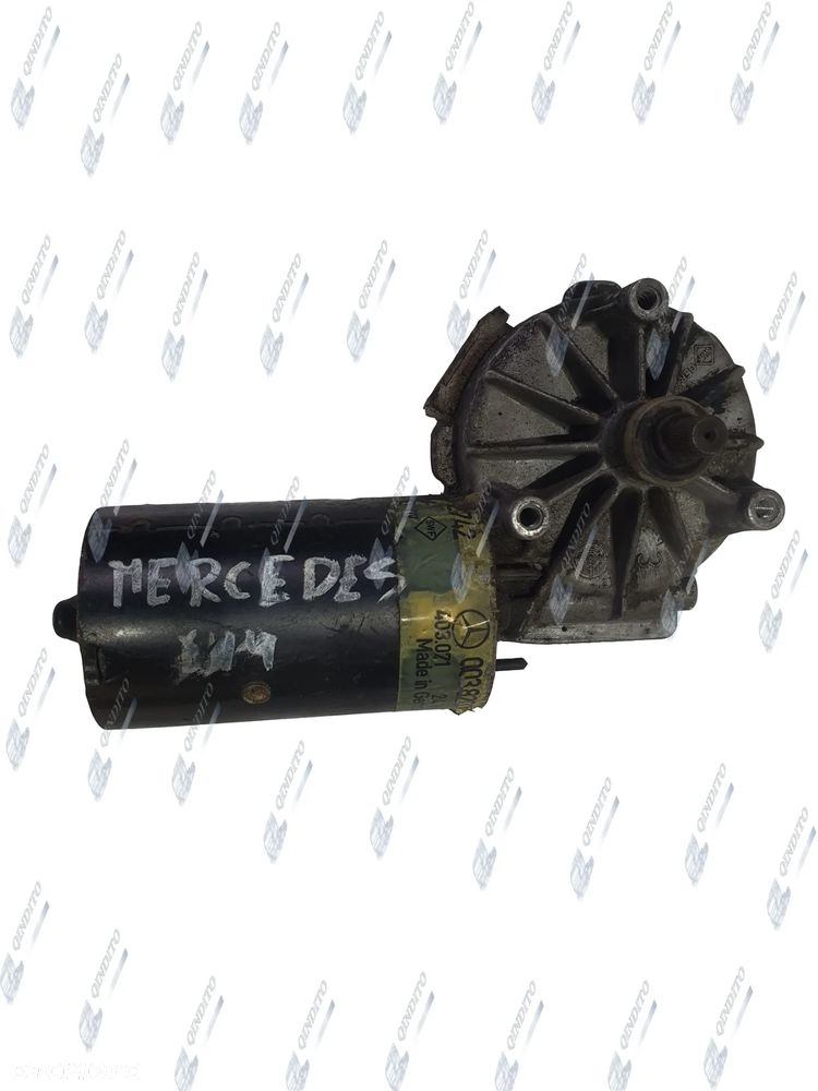 SILNIK  WYCIERACZKI MERCEDES 814 0038202742 - 1