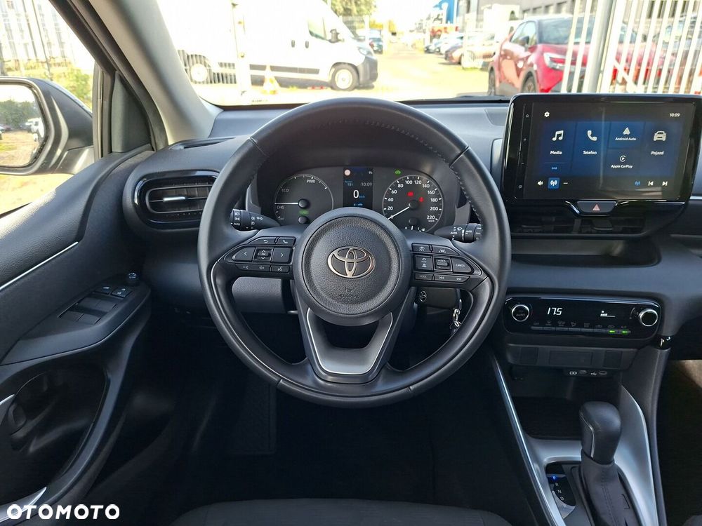 Toyota Yaris - 18