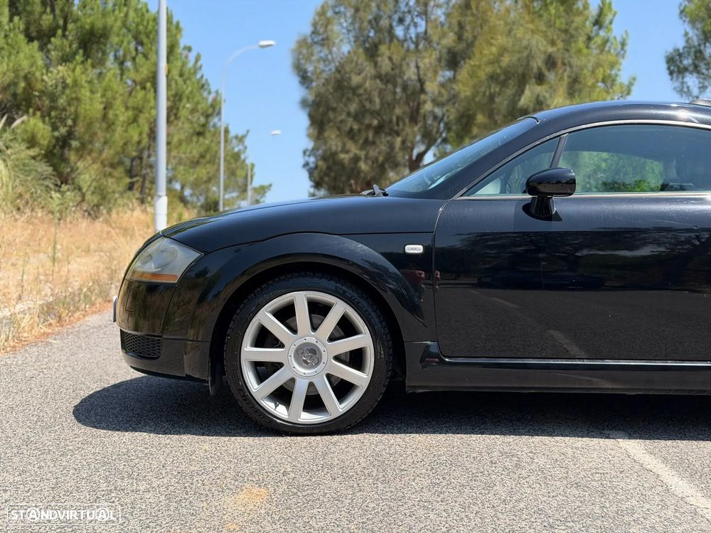 Audi TT Coupé - 16