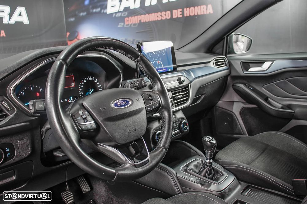 Ford Focus SW 1.5 TDCi EcoBlue Active - 20