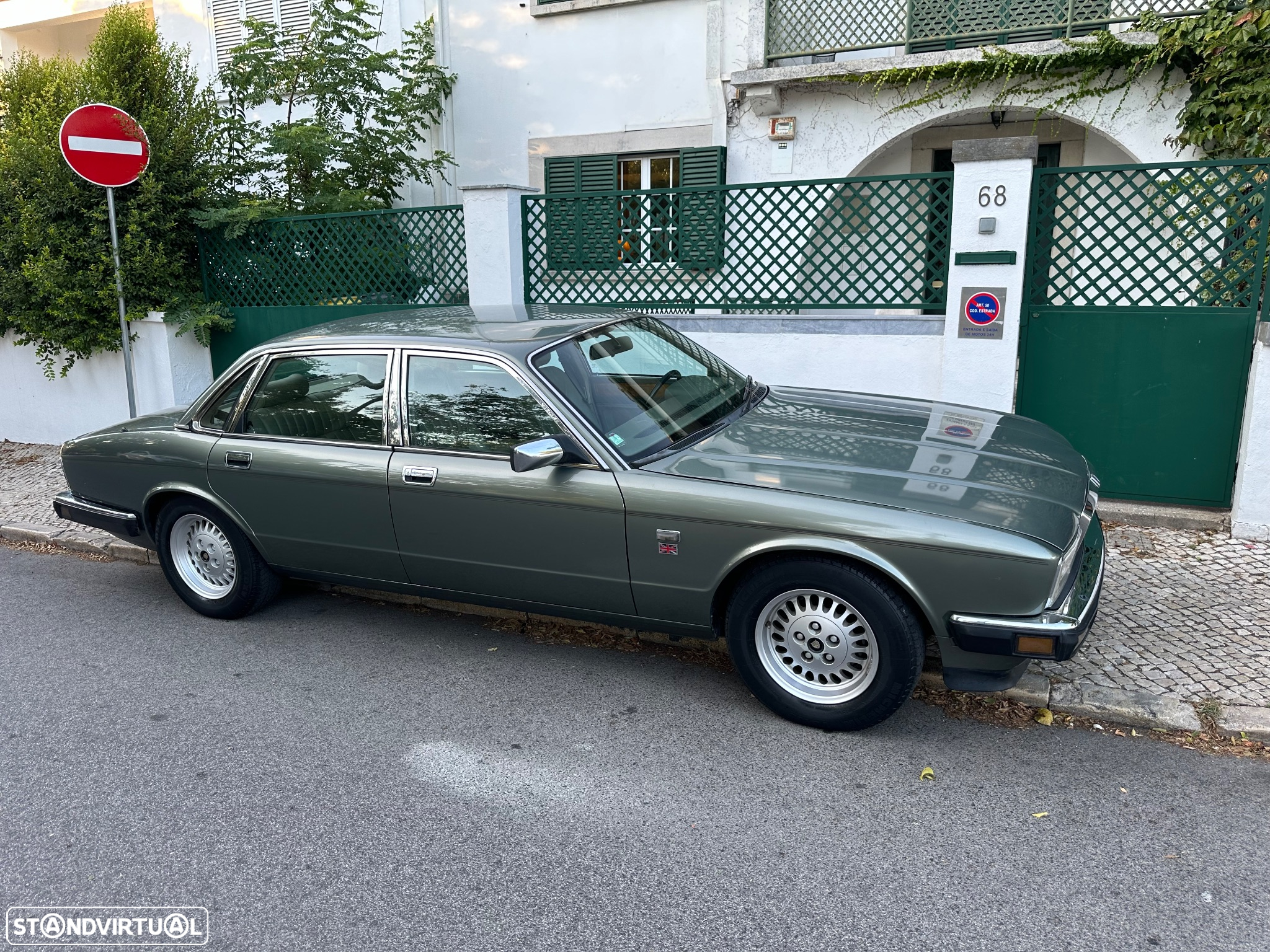 Jaguar XJ - 22