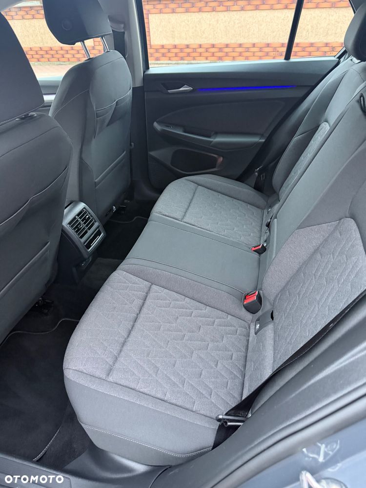 Volkswagen Golf 1.5 eTSI OPF DSG Style - 16