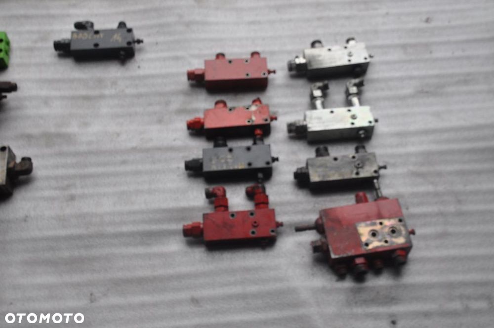 ZAMEK HYDRAULICZNY MANITOU - 2