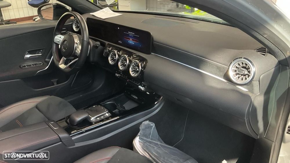 Mercedes-Benz A 250 e 8G-DCT AMG Line - 5