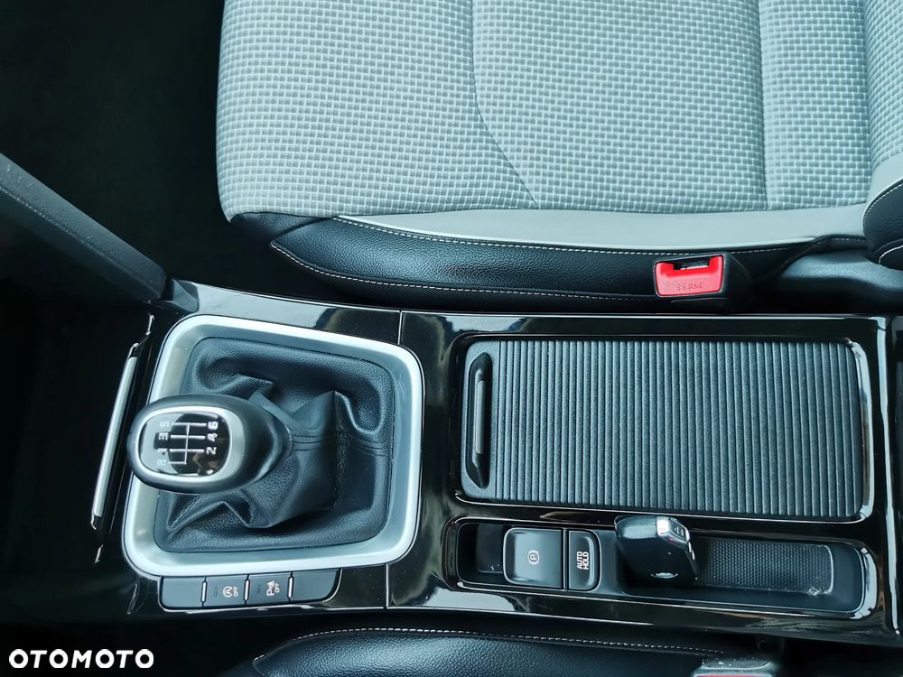 Kia Ceed 1.4 T-GDI OPF Spirit - 27