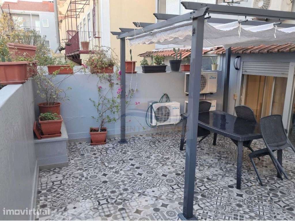 T3 Totalmente Remodelado com Terraço | Anjos - Avenida Almirante Re... - Grande imagem: 2/35