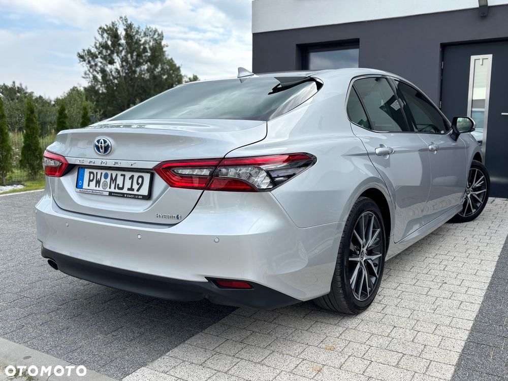 Toyota Camry 2.5 Hybrid Executive CVT - 11