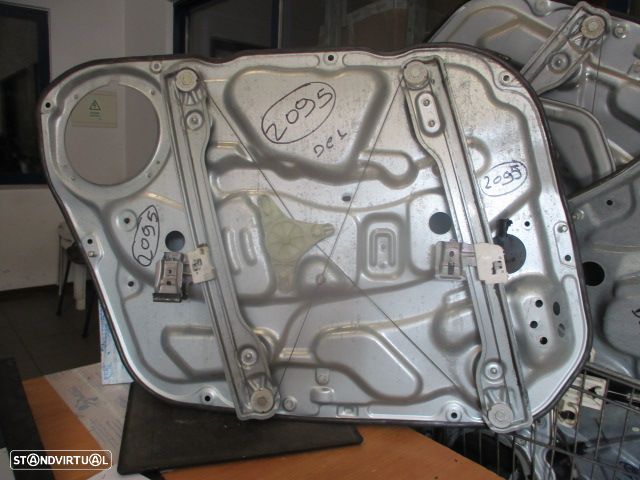 Elevador Sem Motor 824802R050 HYUNDAI I30 2010 1.6CRDI  16V 115CV 5P CINZA FD - 1