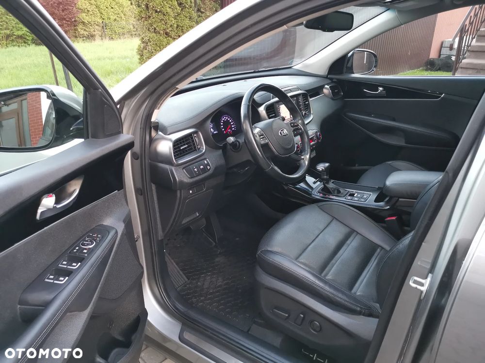 Kia Sorento 2.0 CRDI L - 12